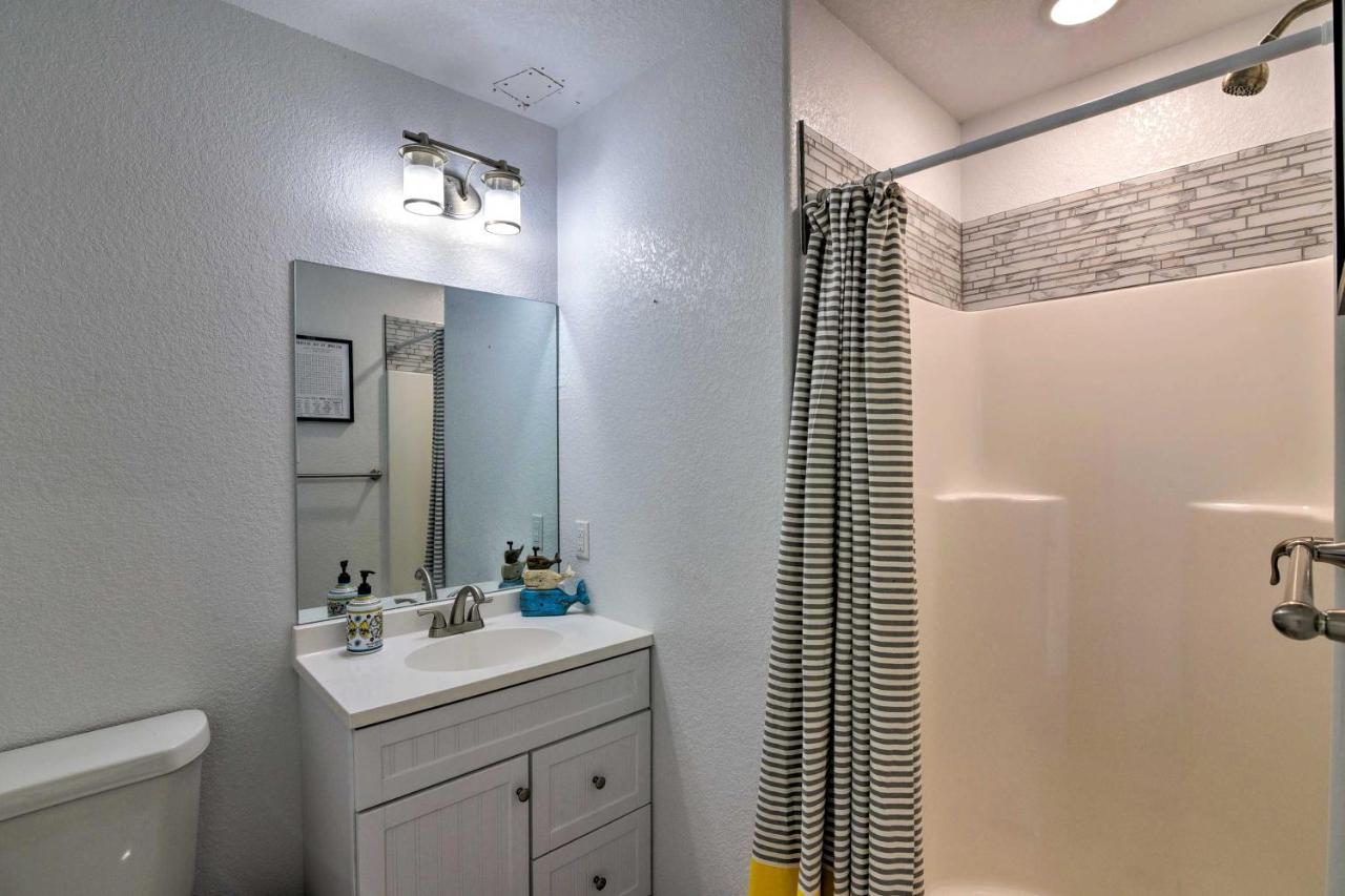 Coastal Surfside Beach House Walk To The Ocean! Exteriér fotografie