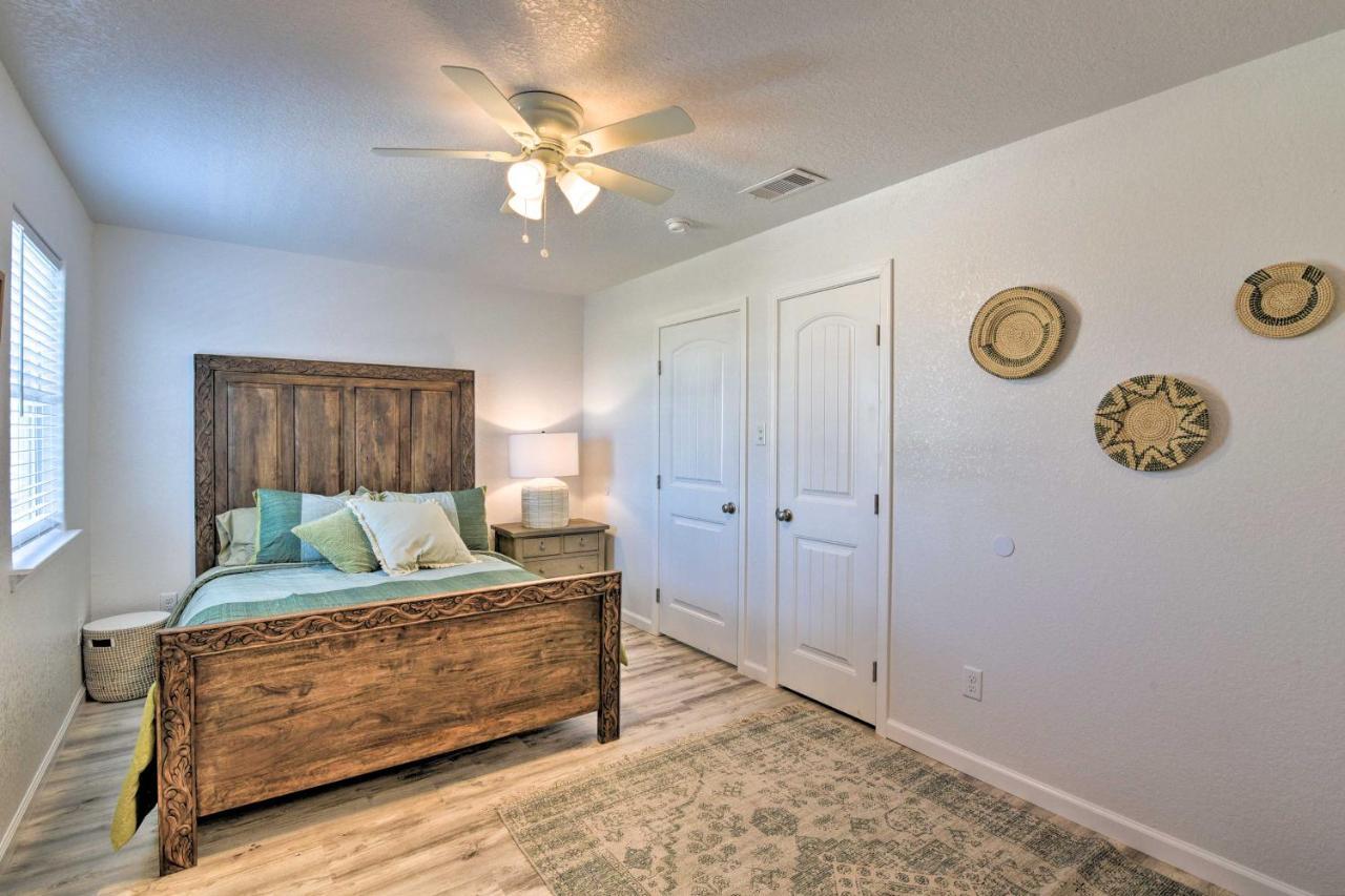 Coastal Surfside Beach House Walk To The Ocean! Exteriér fotografie
